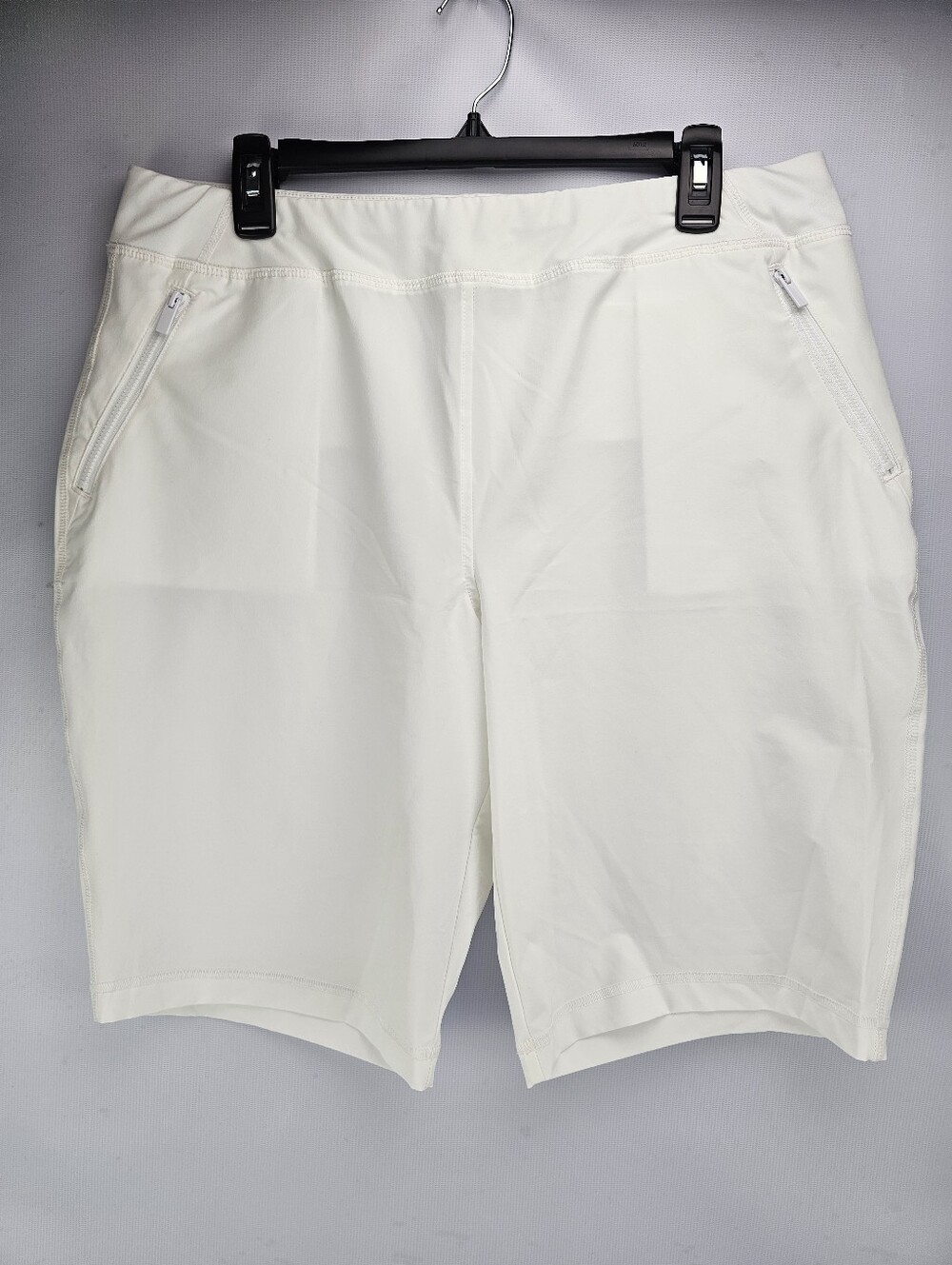 Chico's Zenergy White Active Lightweight Pull-on Shorts Women's Size 12 Chicos 2